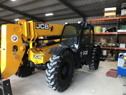 2020 JCB 509-42 Cab/Heat/Air, Solid Tires, Work Lights, Beacon, Aux Hydraulics, Back up Alarm, Lifting Eye, ES Decals