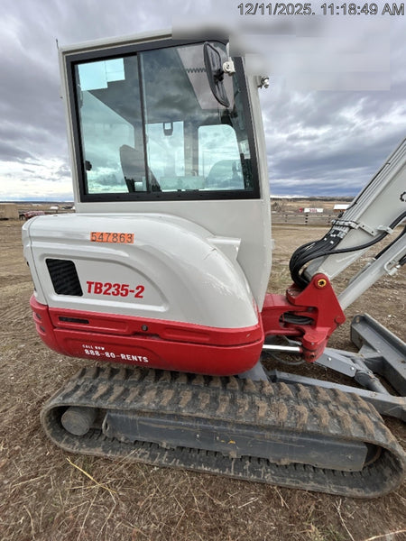 2025 TAKEUCHI TB235-2CR