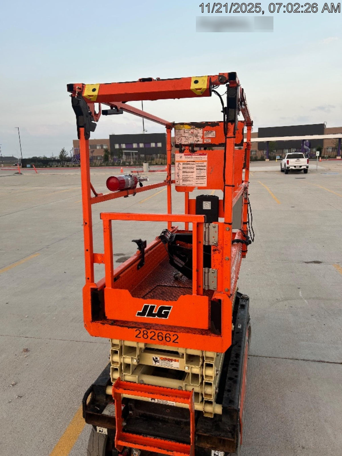 2022 JLG ES1932