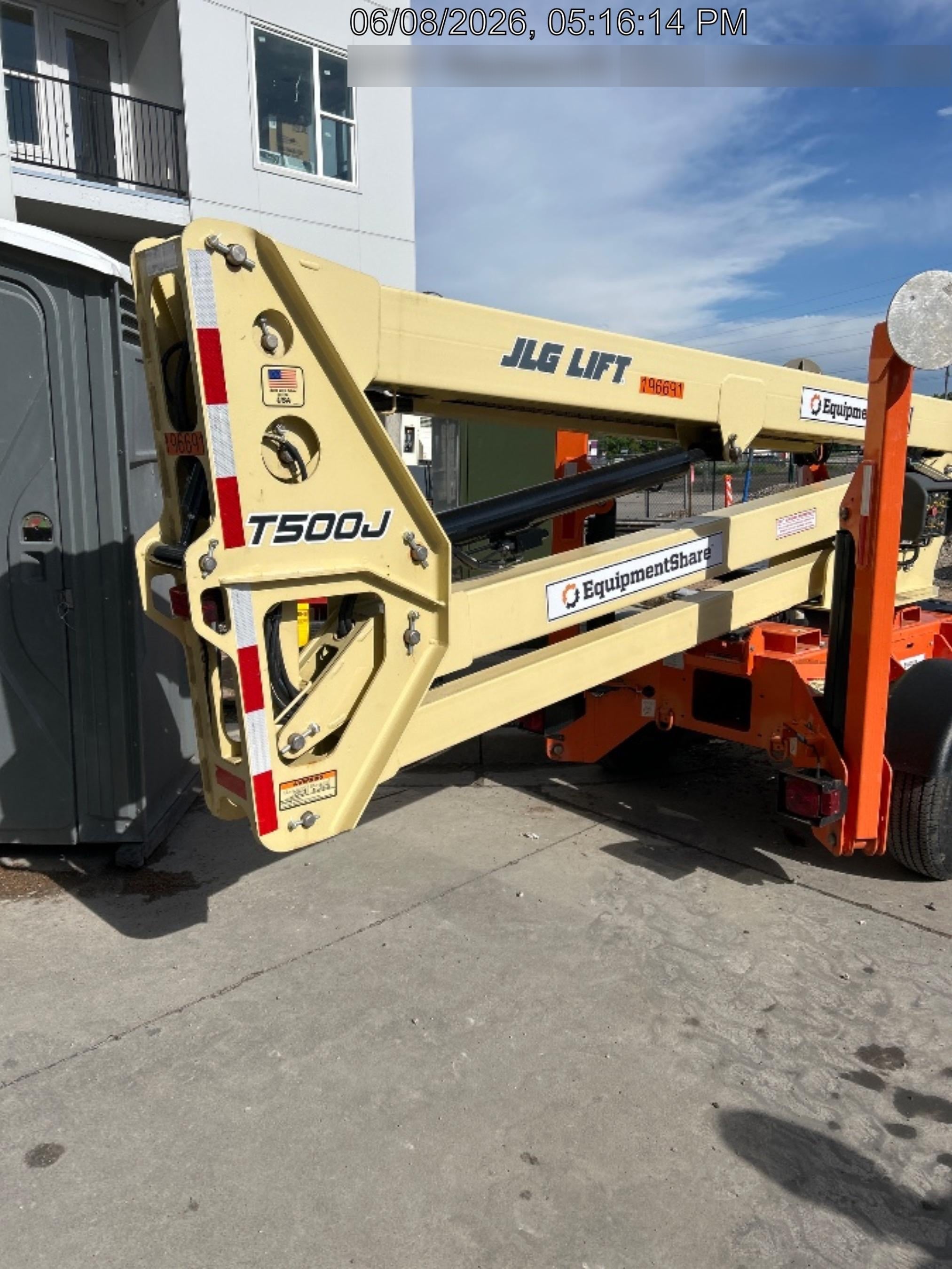 2021 JLG T500J