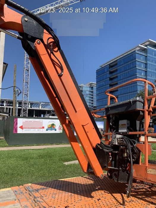 2019 JLG 660SJ 4WD w/Deutz Diesel Engine, FF Tires, Beacon, Welder-Ready Package