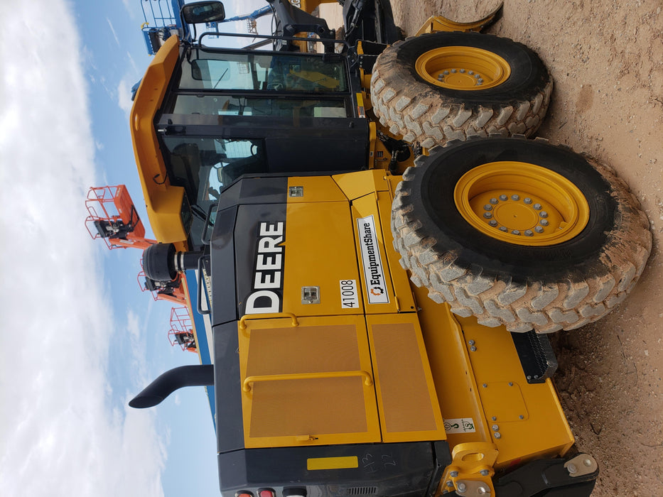 2019 JOHN DEERE 672G