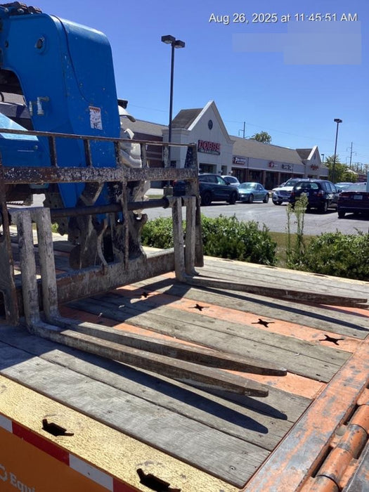 2018 Genie GTH-844 Genie GTH-844 w/ROPS, Work Lights, Solid Tires, RH Cab Mesh, Beacon, 60" Carriage and Forks