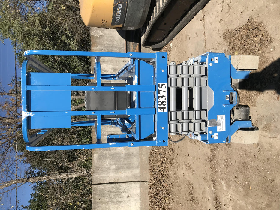 2019 Genie GS-1930 Fixed rails with chain Entry