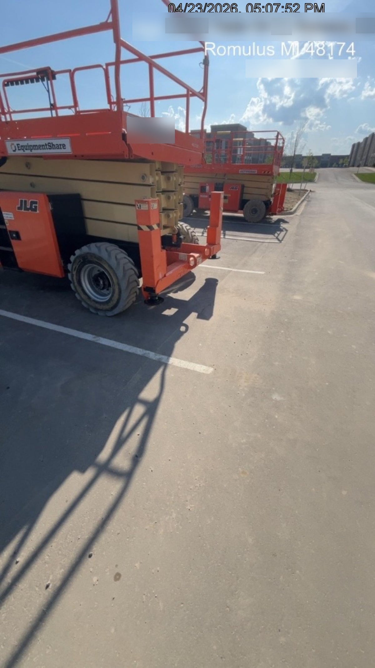 2019 JLG 430LRT