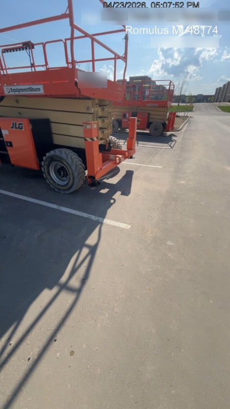 2019 JLG 430LRT