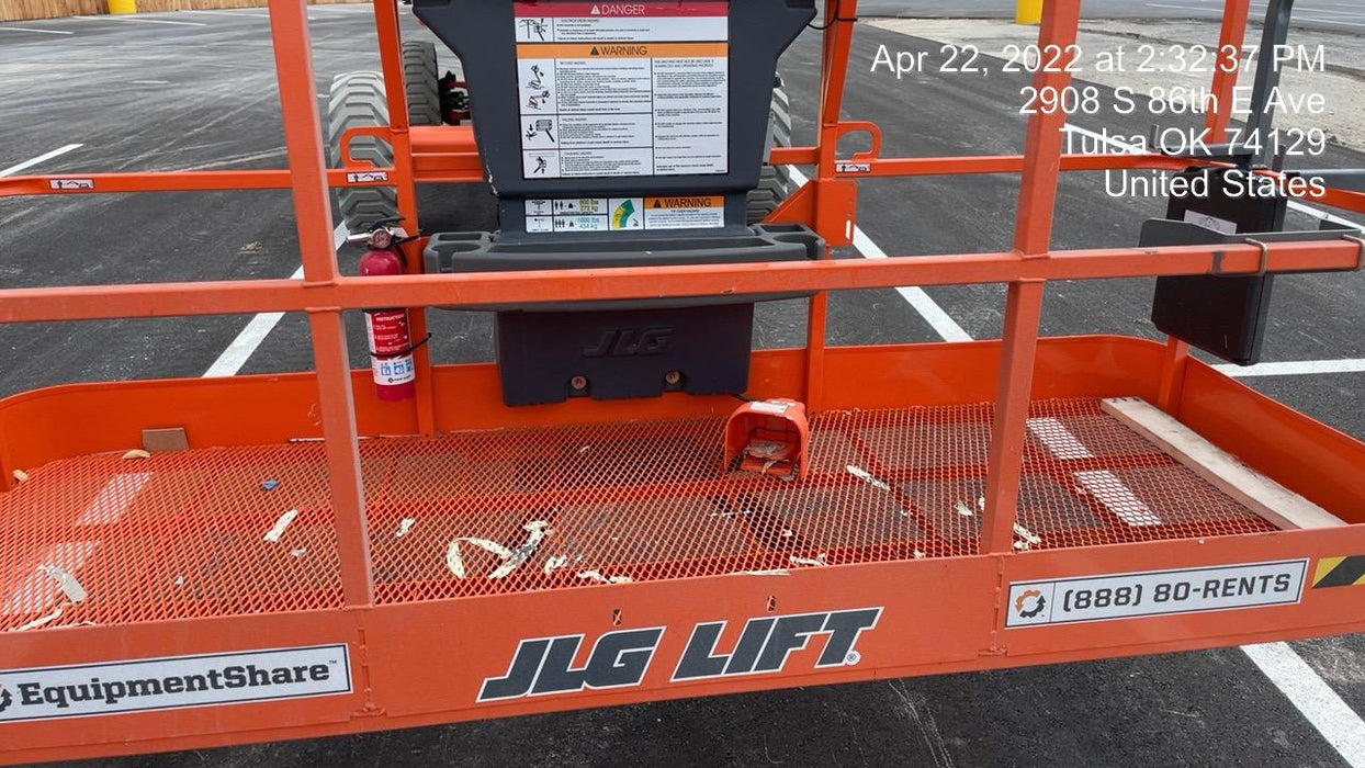 2021 JLG 400S