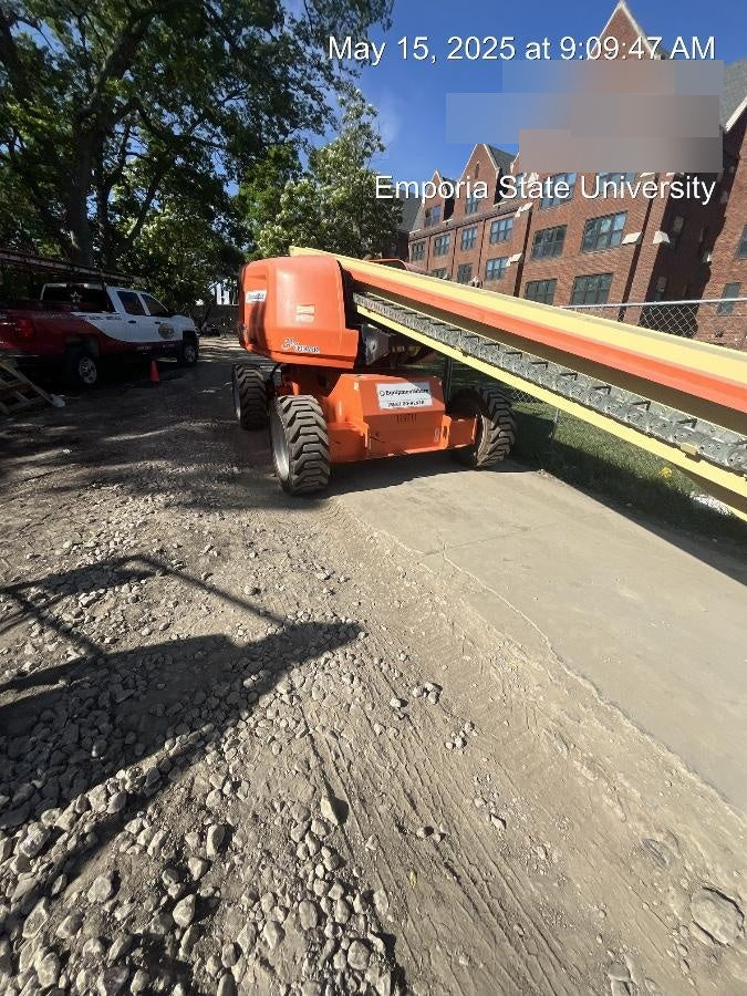 2021 JLG 660SJ