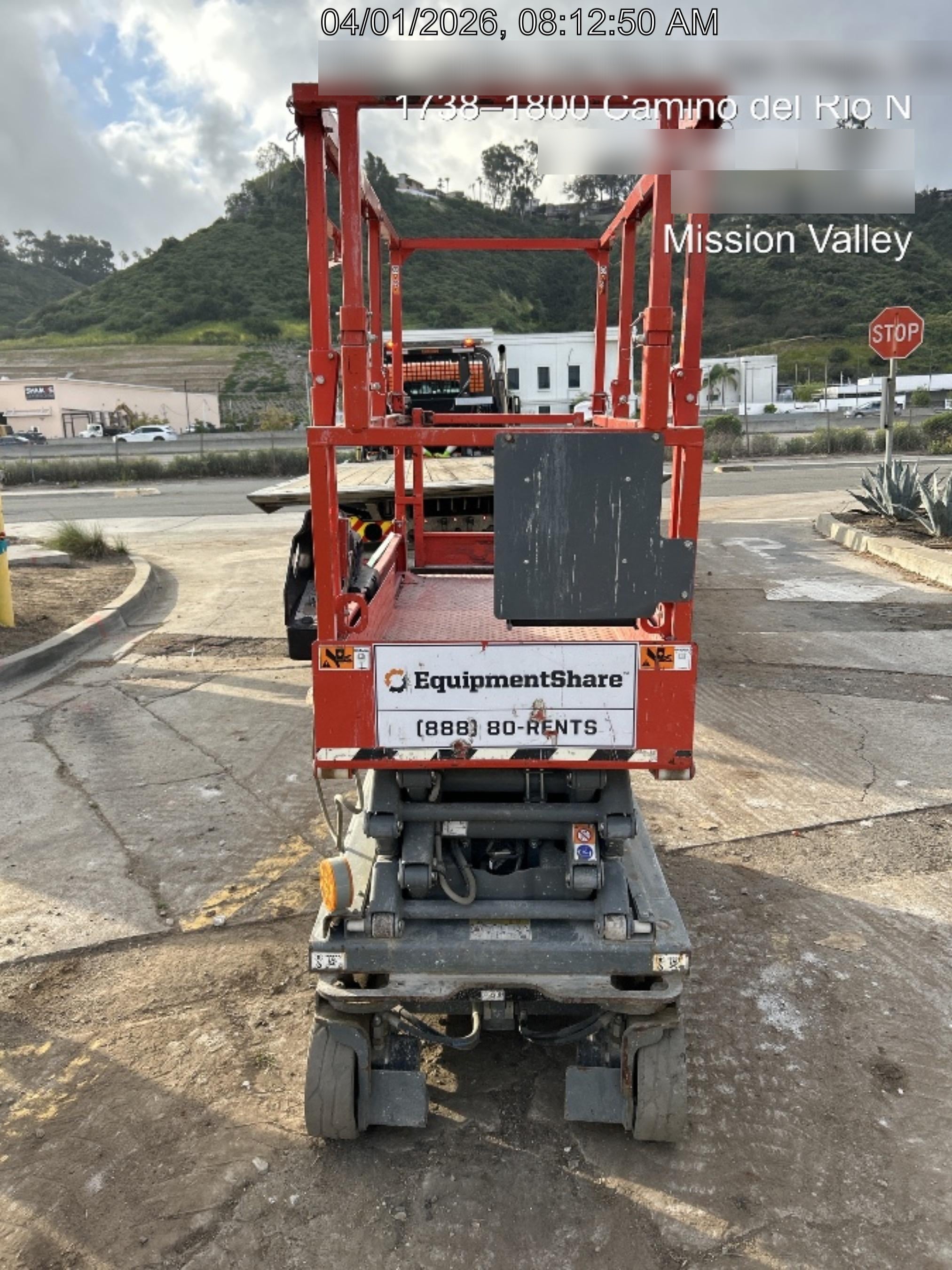 2020 Skyjack SJIII-3219 Solid NM Tires, Half height spring hinged entry gate, Dual Beacons, 800W Inverter