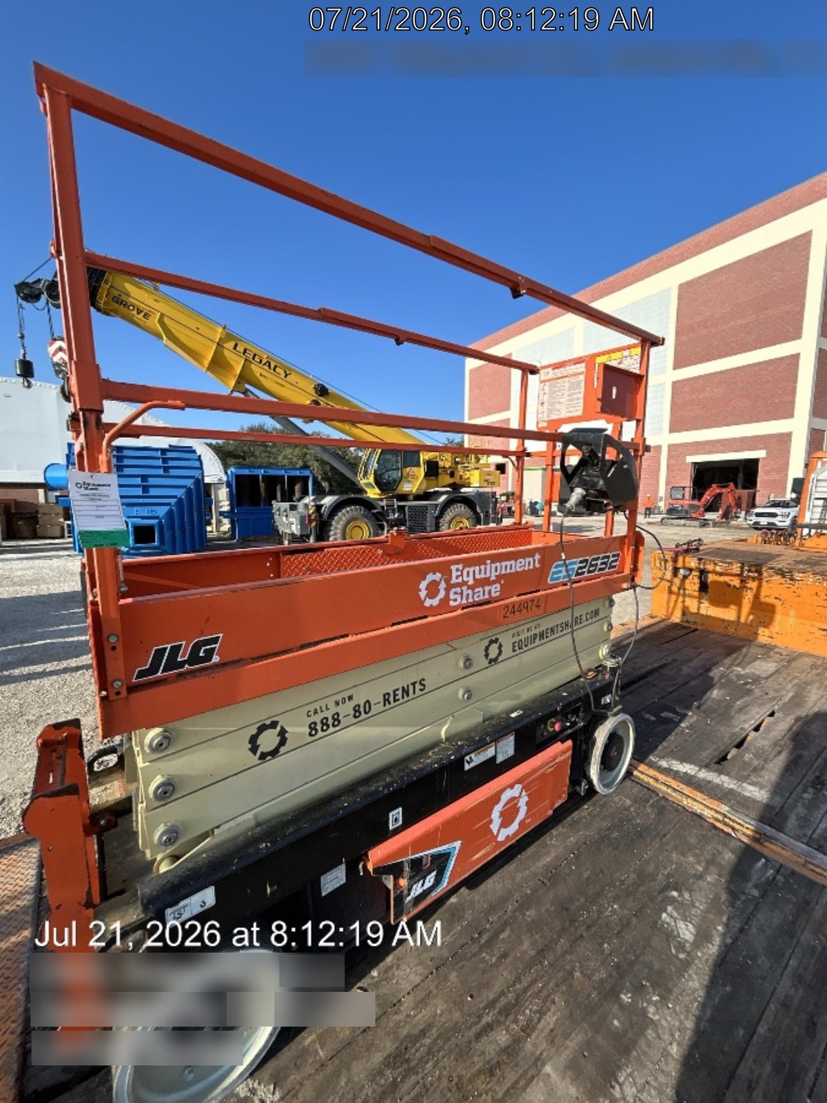 2022 JLG ES2632