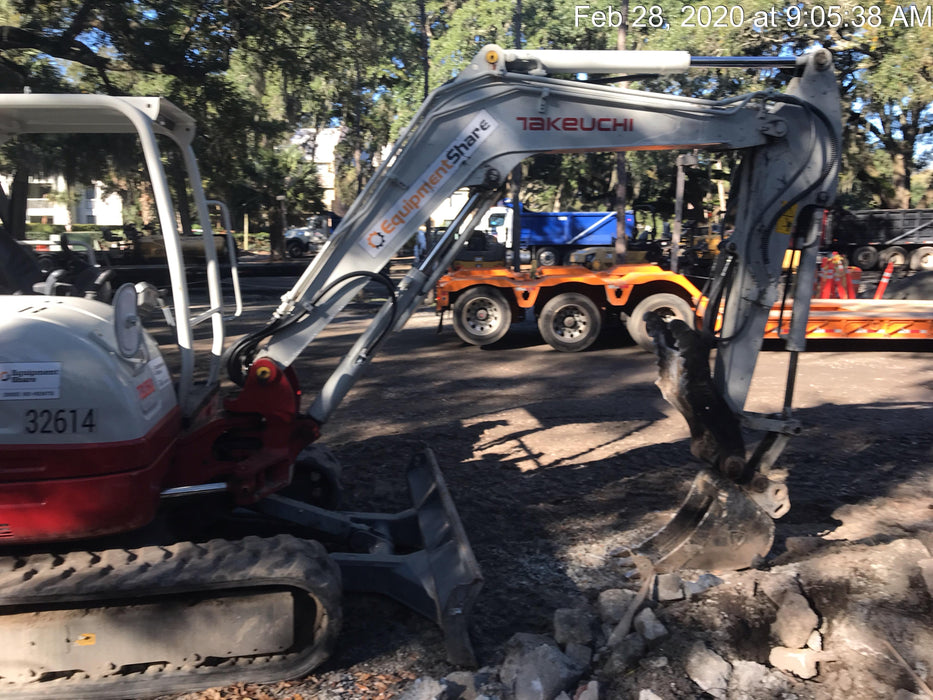 2019 Takeuchi TB260 Canopy, Standard Blade, Auxiliary hydraulics Manual QC, Hydraulic thumb, 12" ,18", 24" Bucket