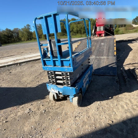 2019 Genie GS-1930 Fixed rails with chain Entry