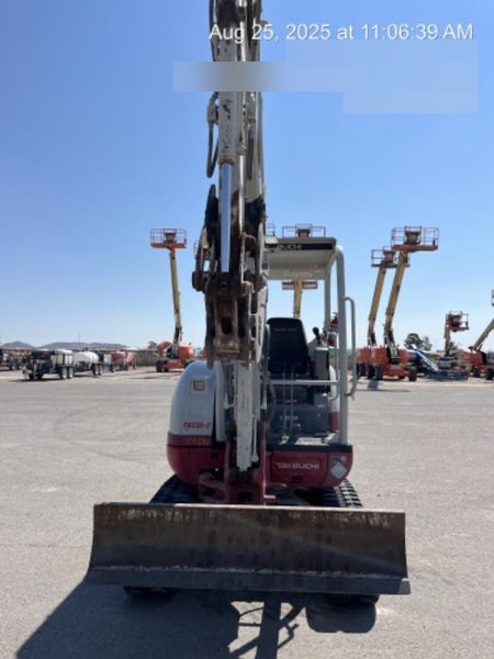2020 TAKEUCHI TB235-2R