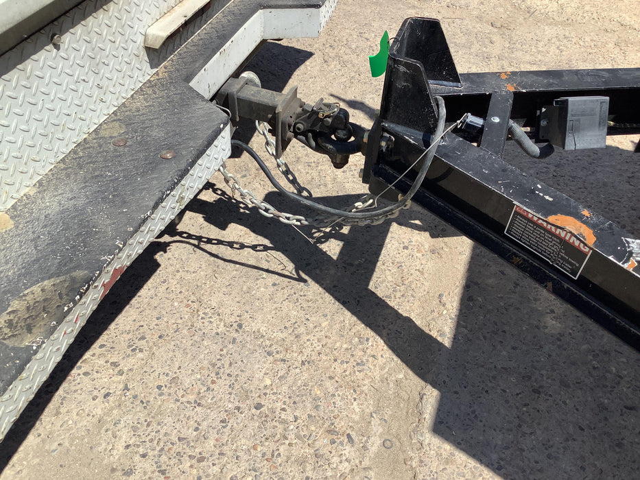 2020 Vac-Tron LP573XDT Tier 4 Kohler Diesel Engine, 500 Gallon Debris Tank w/ Hydraulic Tilt, two (2) 100 Gallon Water Tanks, Low Profile Torsion Axles (12,000 GVWR), Manual Jack Trailer