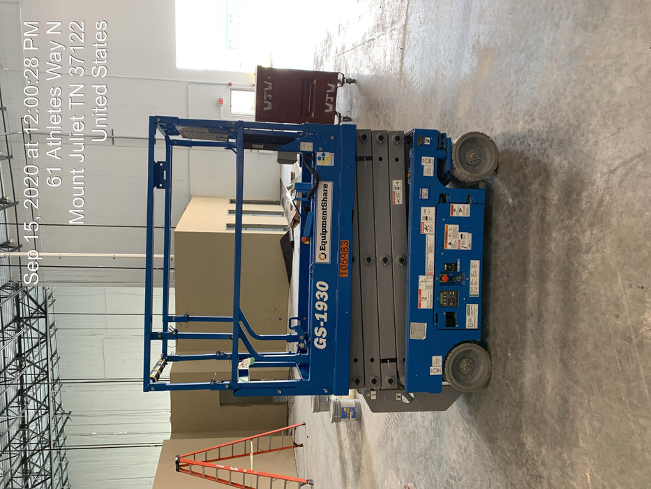 2020 Genie GS-1930 Solid Non Marking Tires, Beacon, Folding rails with half height swing gate