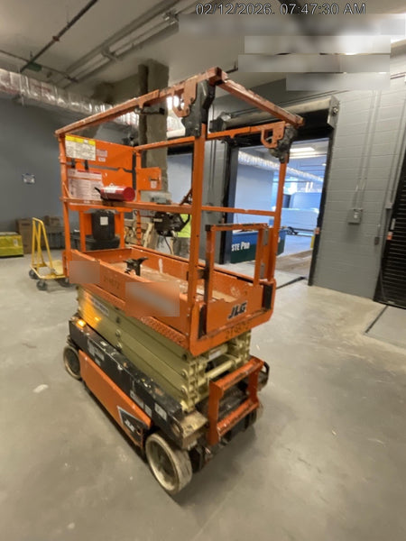 2022 JLG ES1932