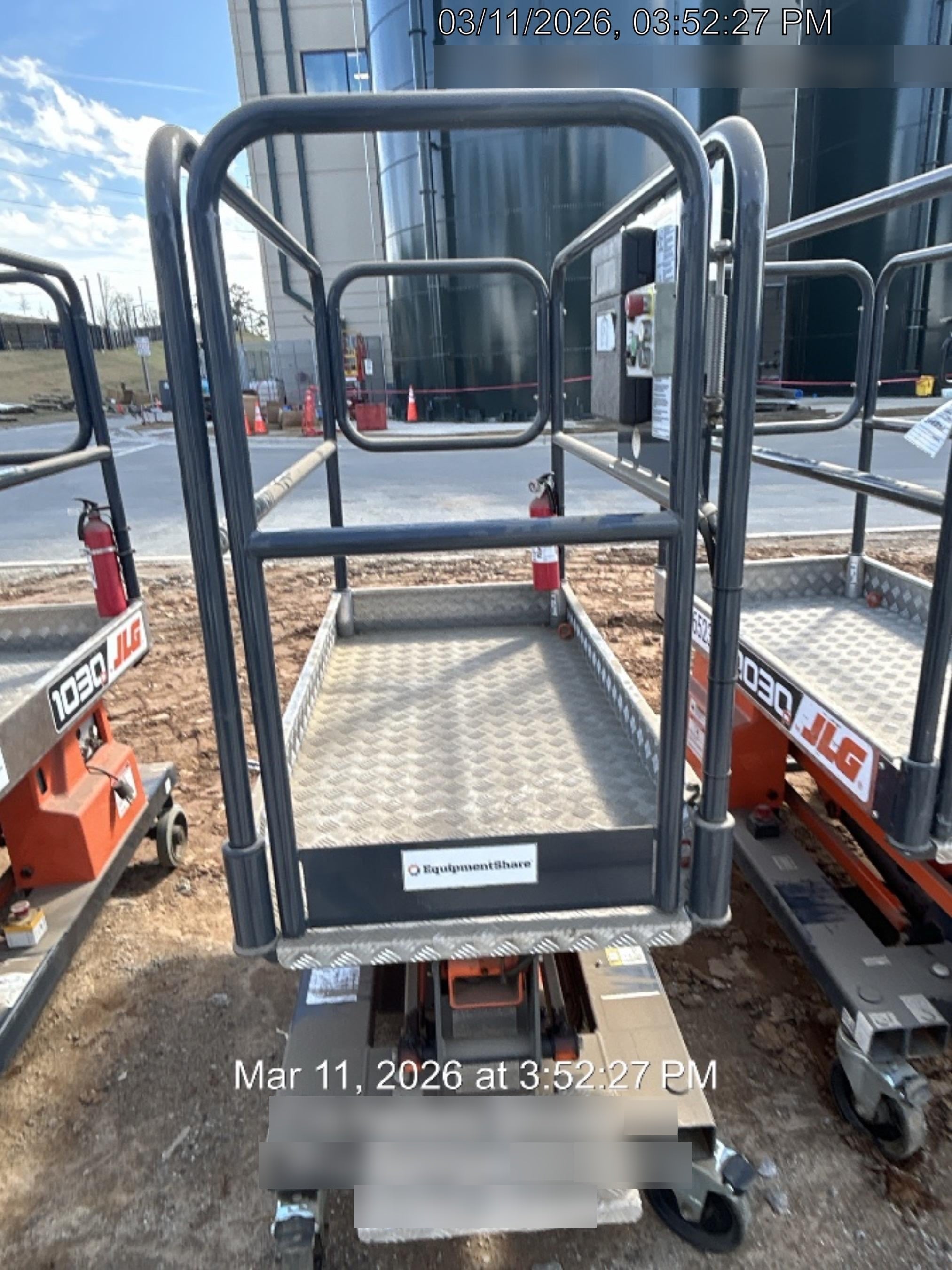 2023 JLG 1030P