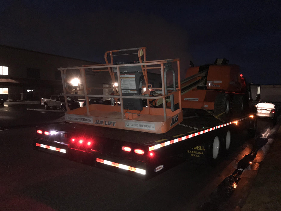 2019 JLG 400S
