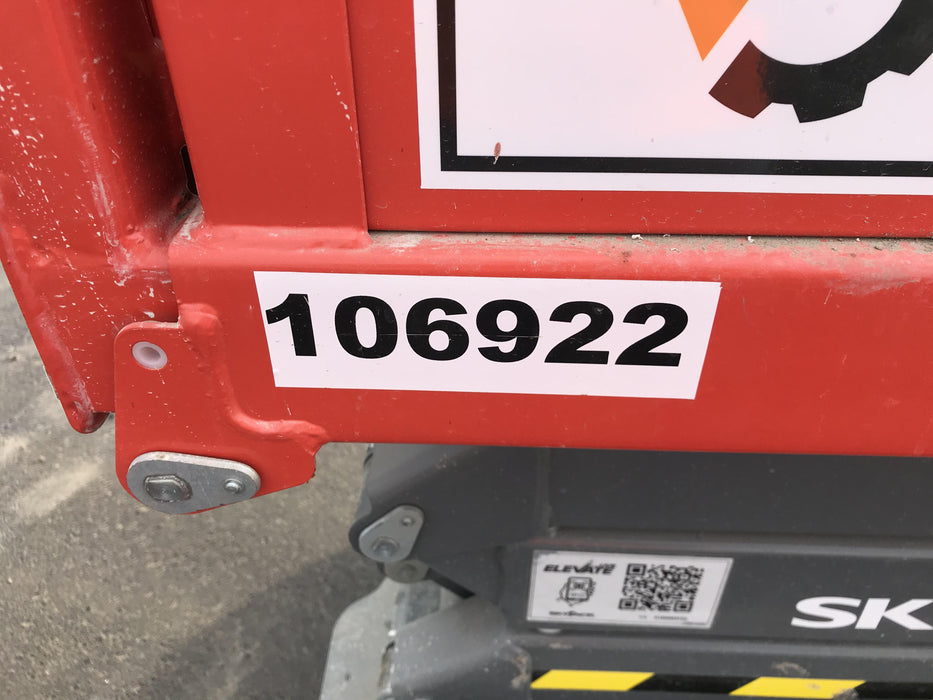 2020 Skyjack SJIII-3219 Solid NM Tires, Half height spring hinged entry gate, Dual Beacons, 800W Inverter