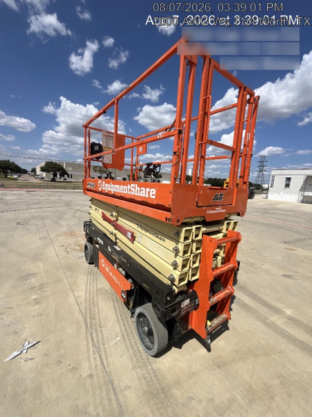 2023 JLG R4045