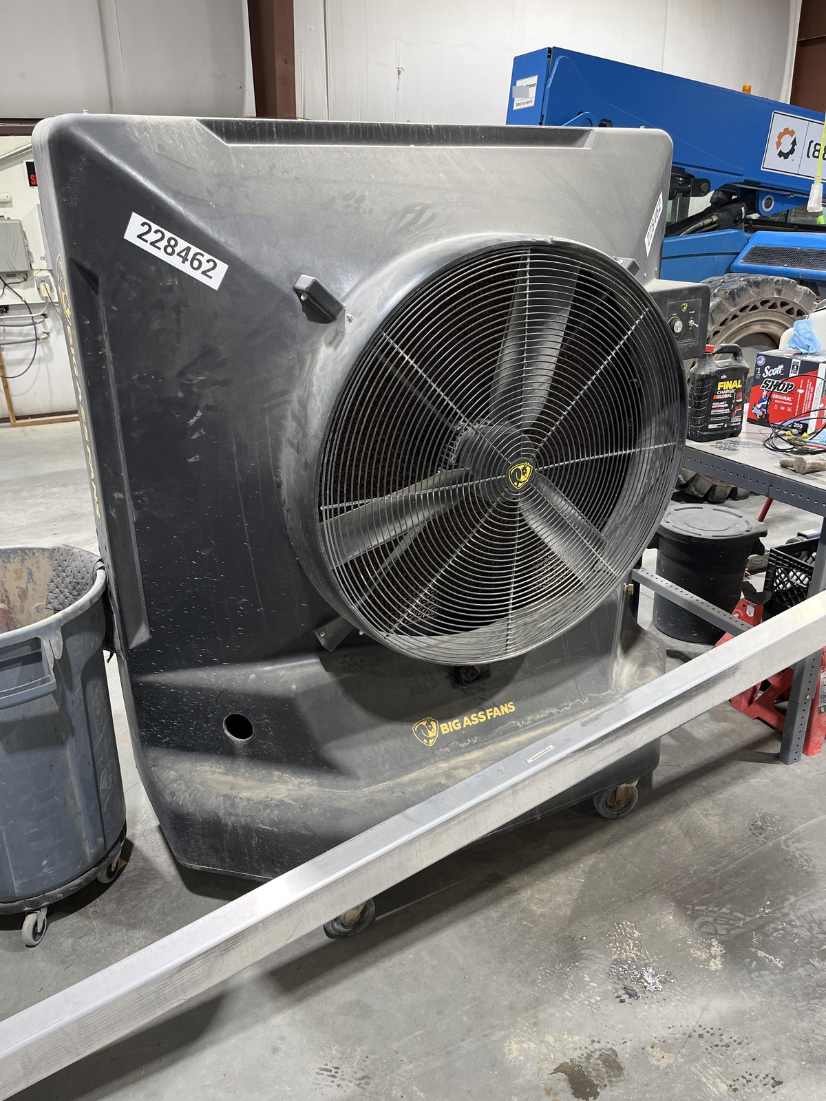 2022 BIG ASS FANS Cool Space 400