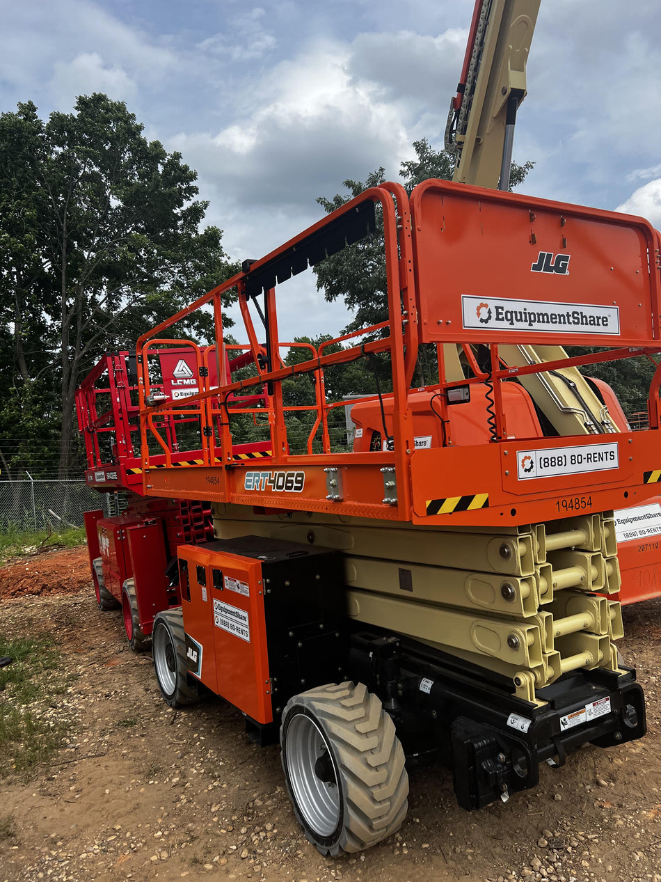 2021 JLG ERT4069
