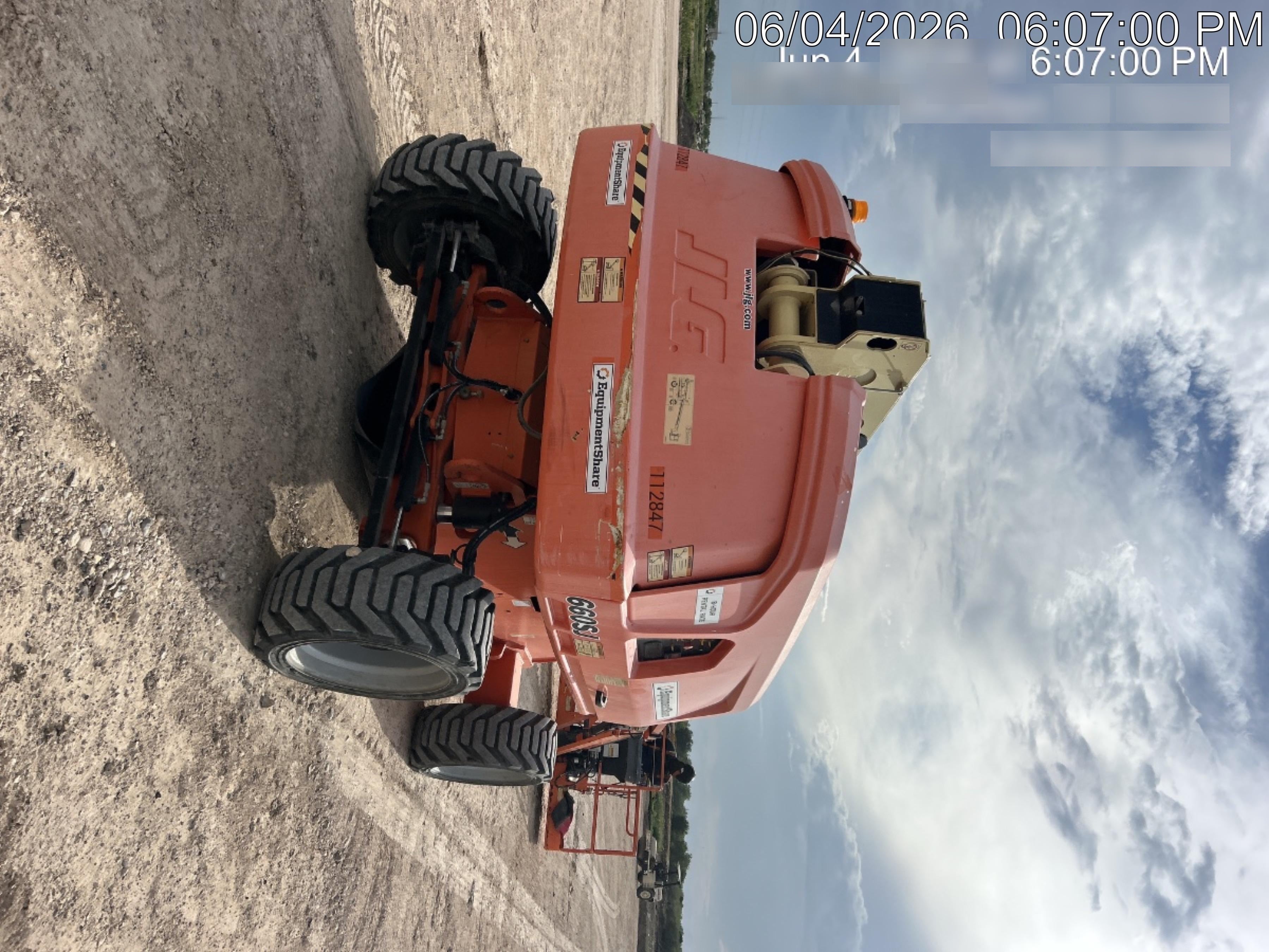 2020 JLG 660SJ