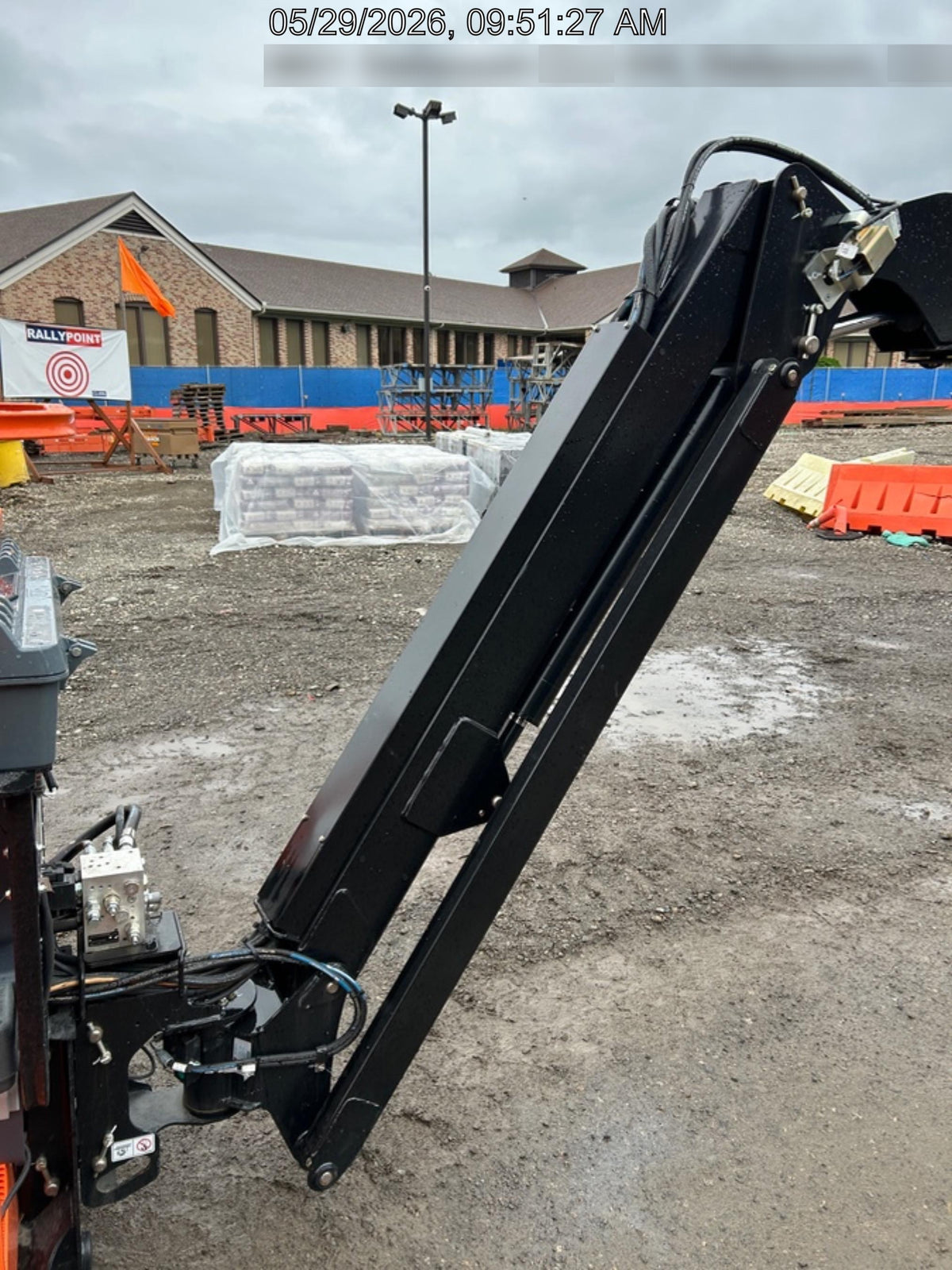 2025 JLG 660SJ