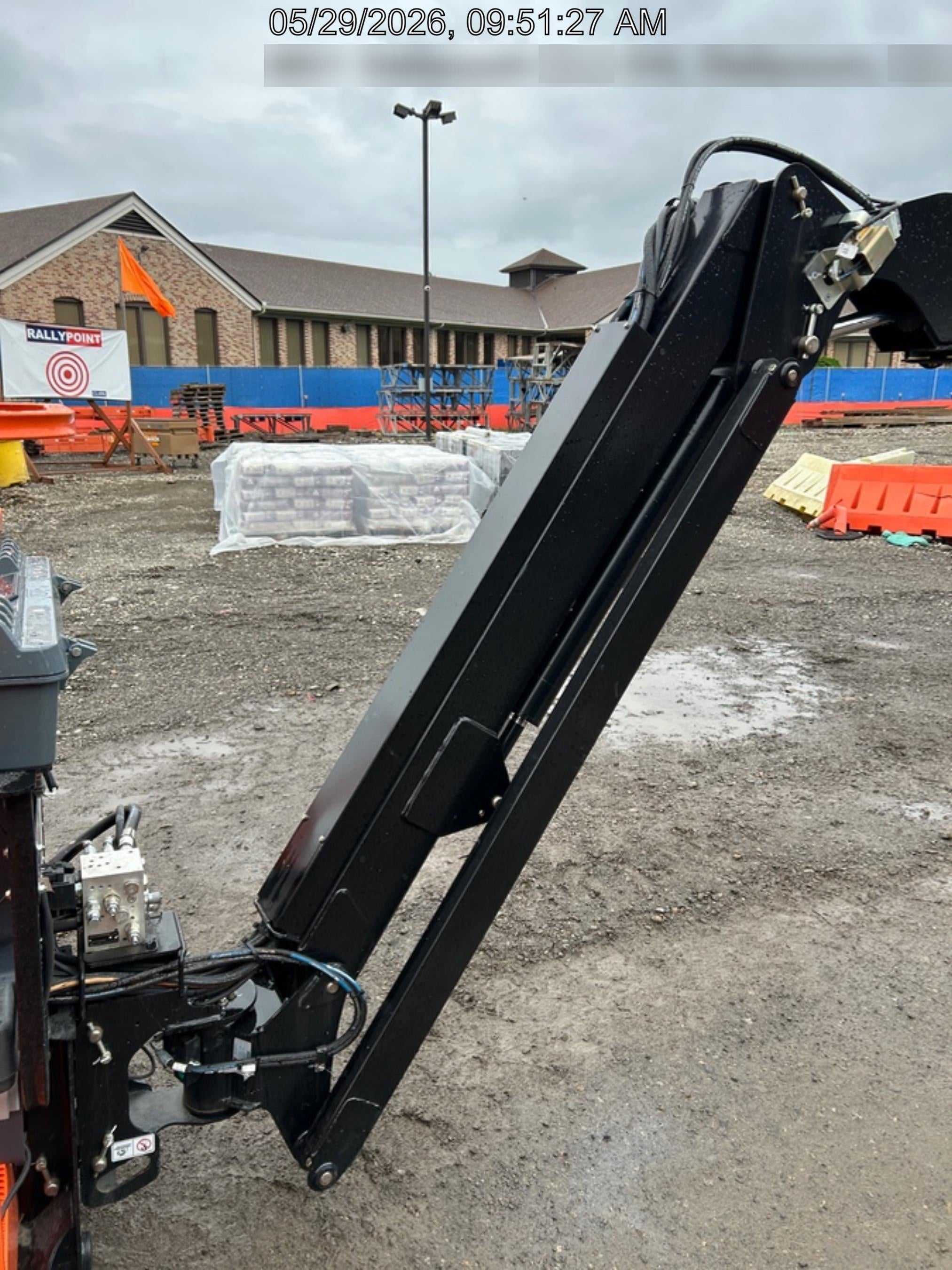 2025 JLG 660SJ