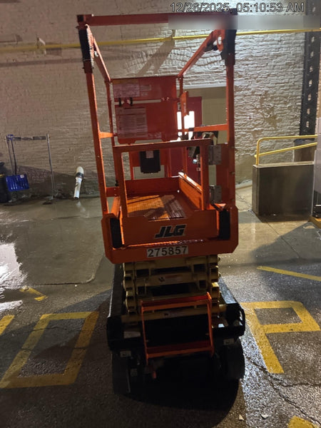 2022 JLG ES1932