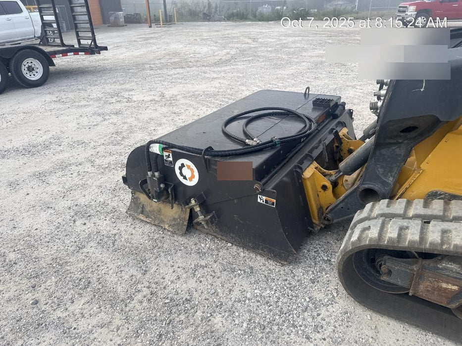 2020 PALADIN Sweepster SB72