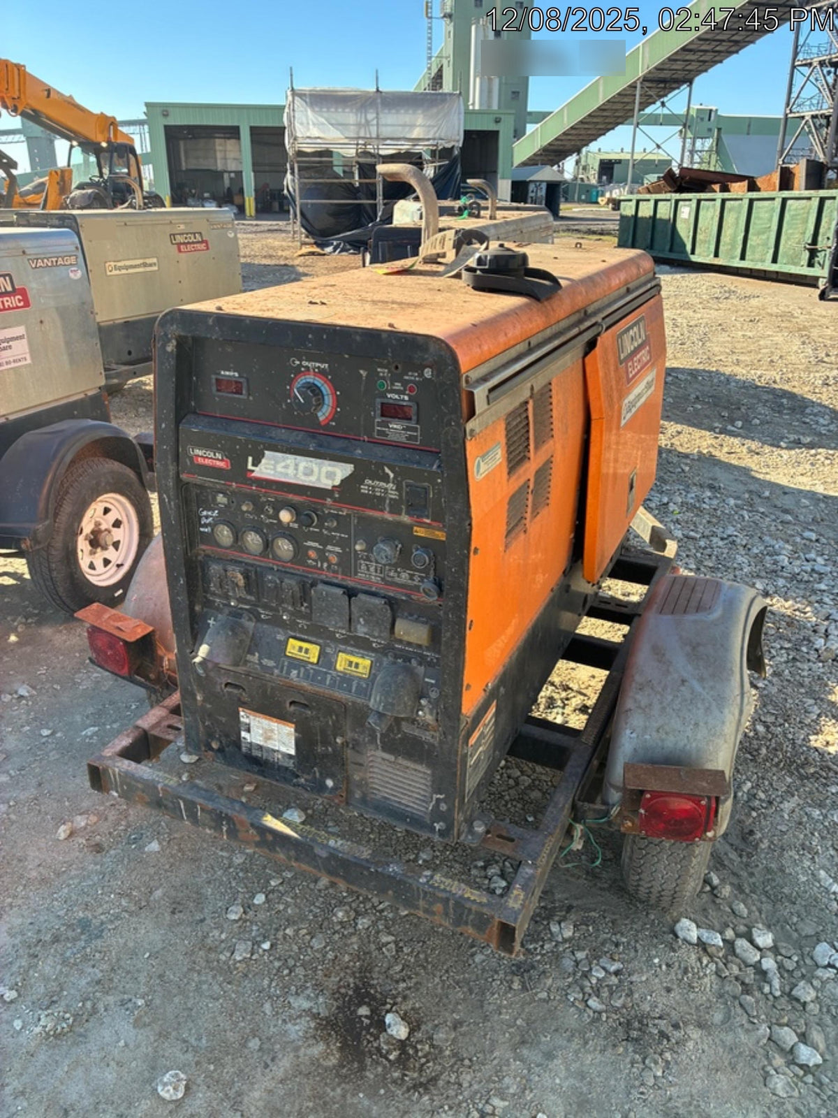 2022 Lincoln Electric LE400 Kubota V1505, Trlr, Cable Rack, Light Kit, ES Decals, T3