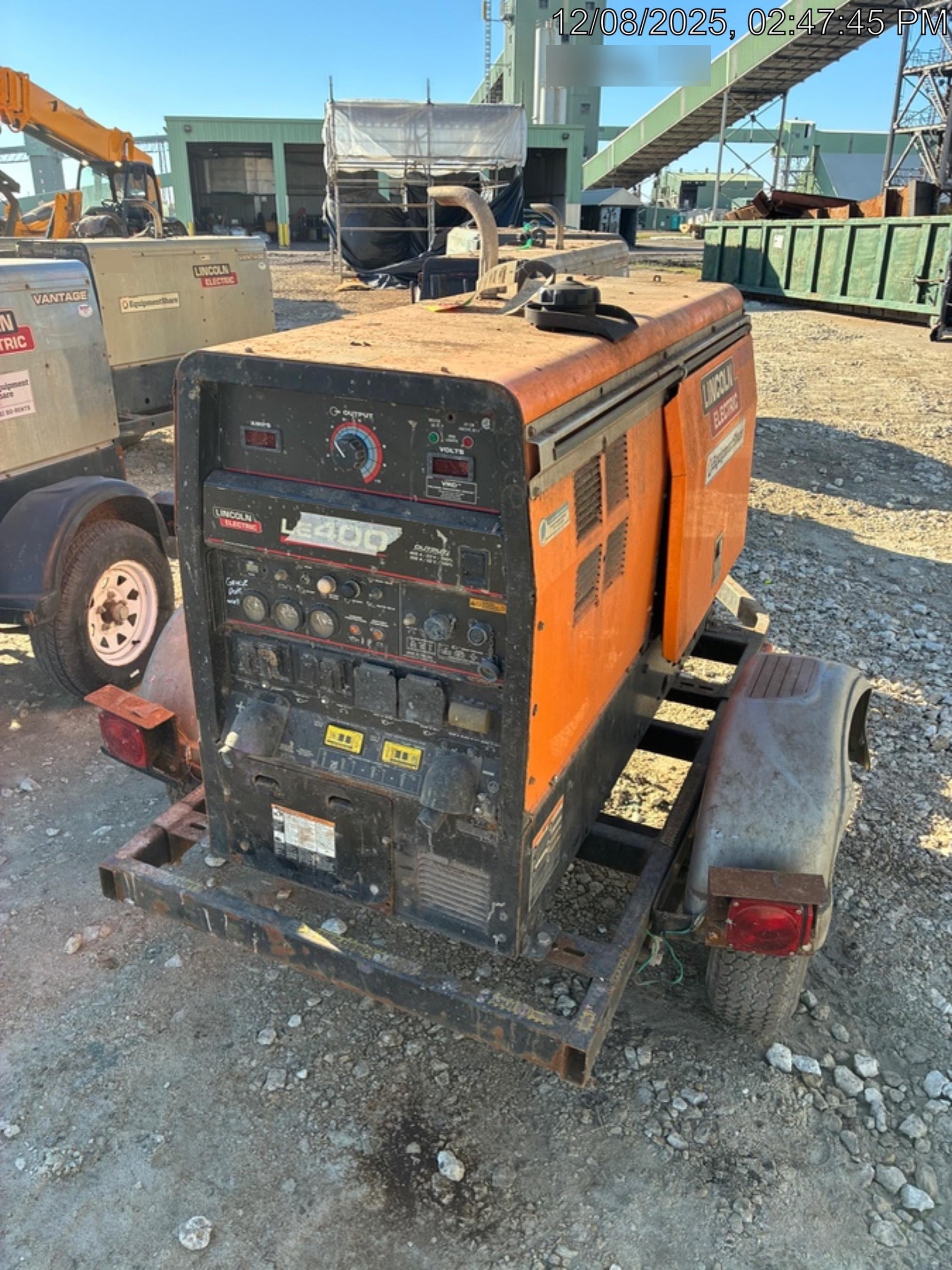 2022 Lincoln Electric LE400 Kubota V1505, Trlr, Cable Rack, Light Kit, ES Decals, T3