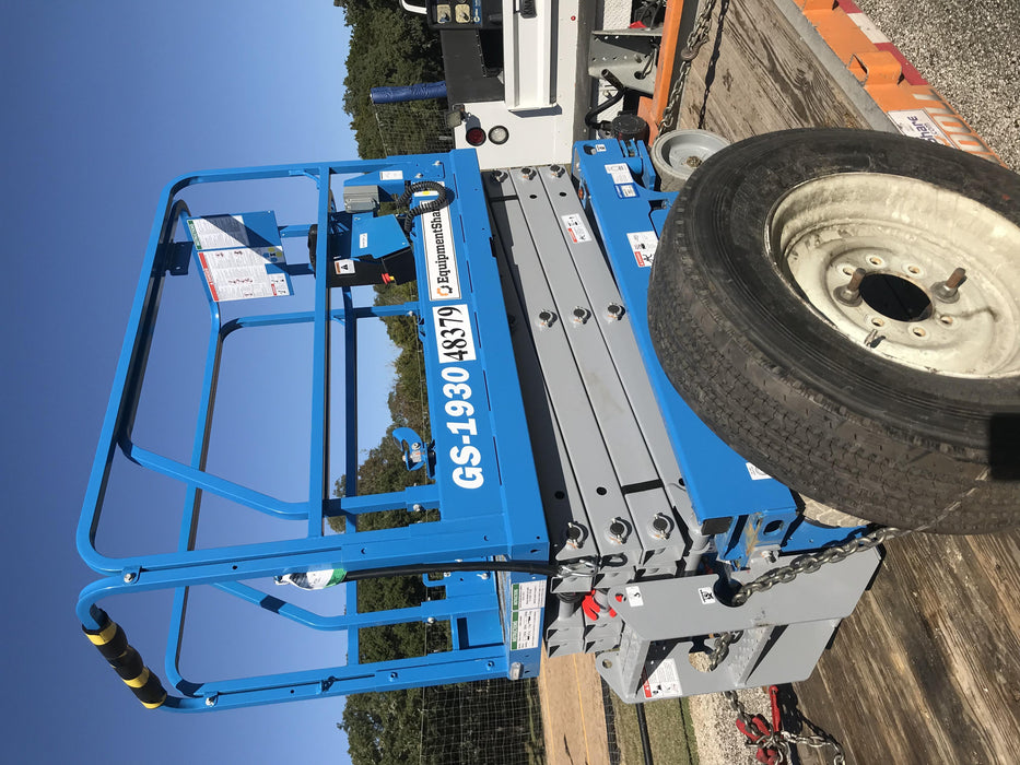 2019 Genie GS-1930 Fixed rails with chain Entry