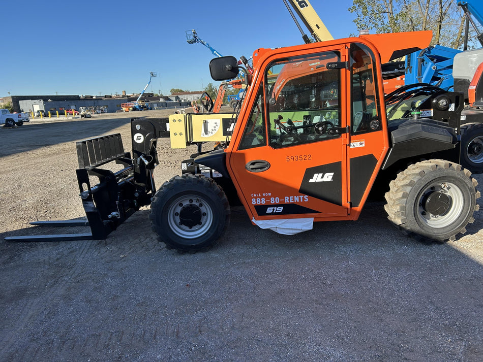 2025 JLG 519