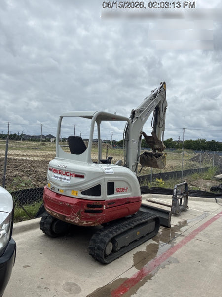 2024 TAKEUCHI TB235-2R