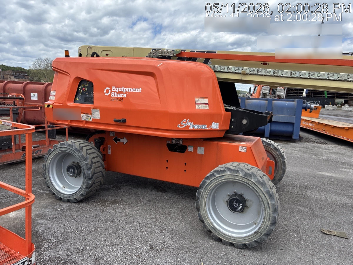 2023 JLG 660SJ