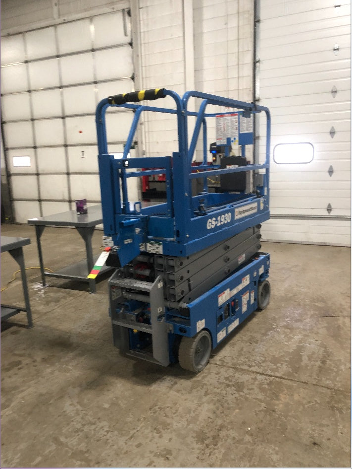 2020 Genie GS-1930 Solid Non Marking Tires, Beacon, Folding rails with half height swing gate