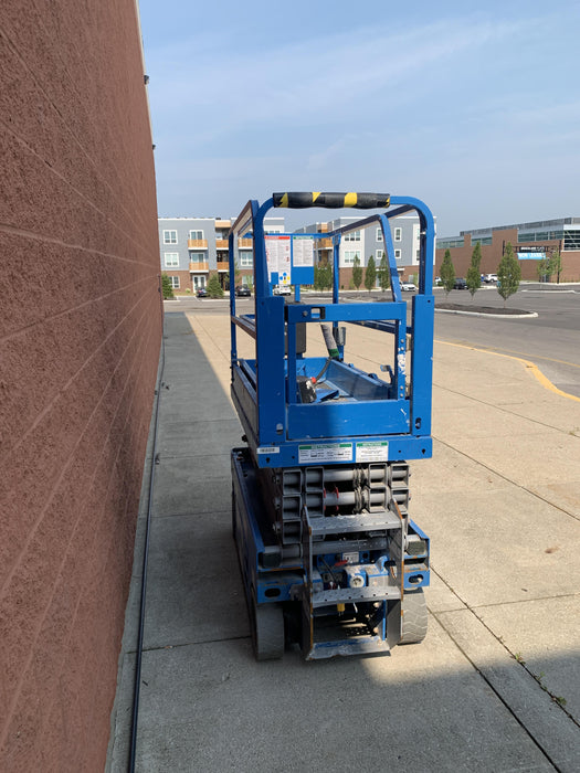 2020 Genie GS-1930 Solid Non Marking Tires, Beacon, Folding rails with half height swing gate