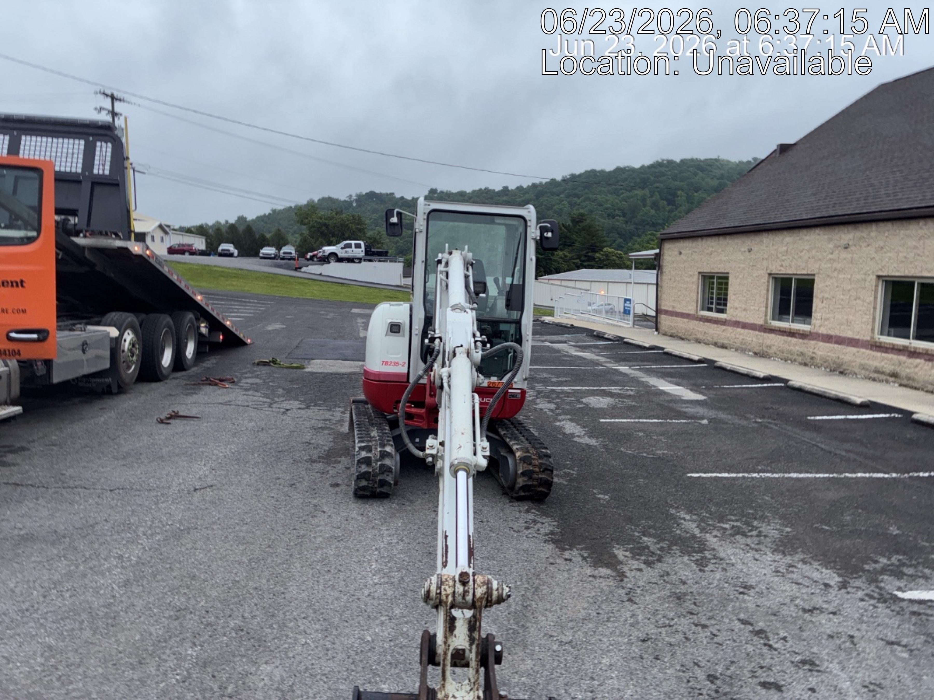 2022 TAKEUCHI TB235-2CR