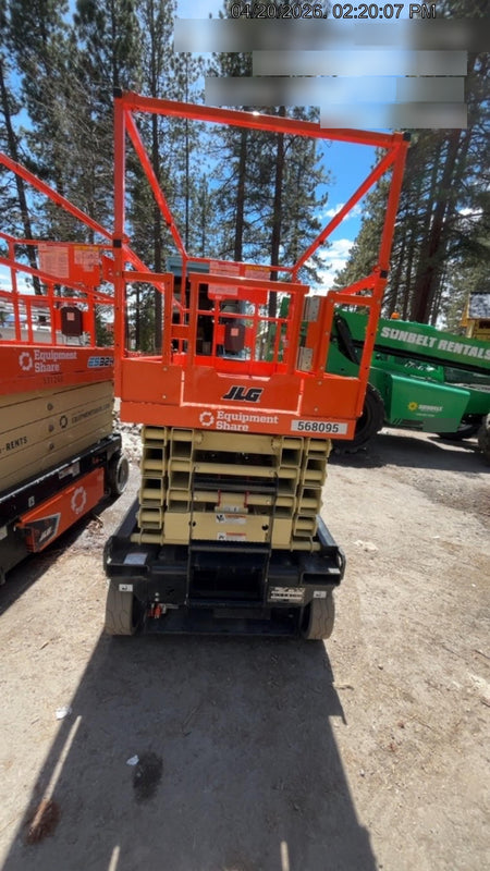 2025 JLG ES3246
