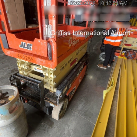 2024 JLG ES1932