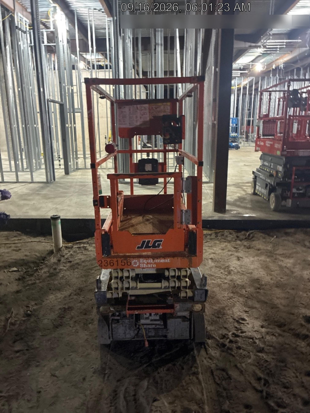 2022 JLG ES1330L