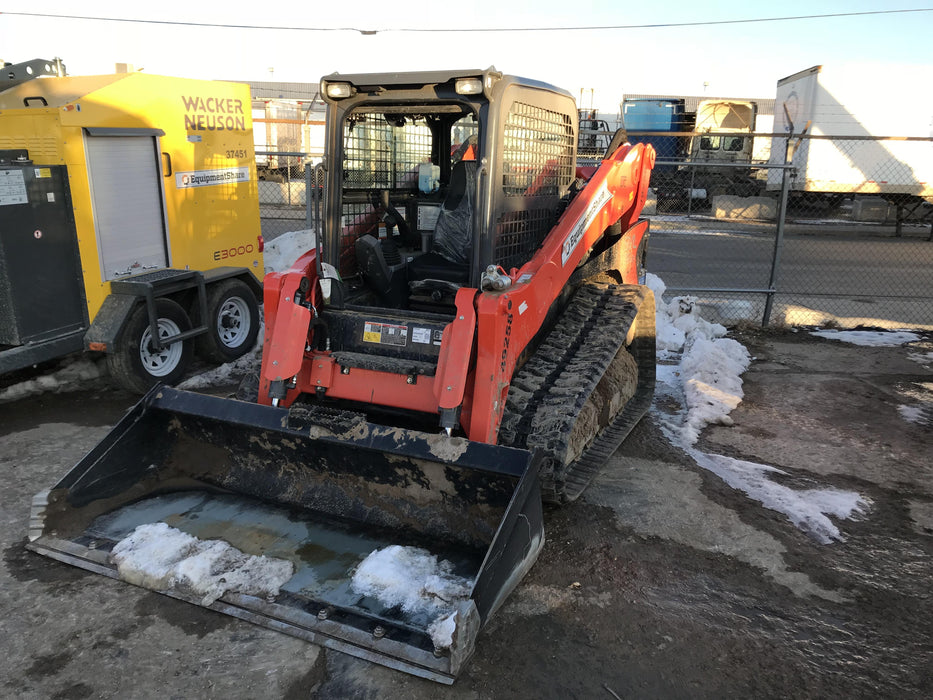 2019 Kubota SVL95-2S Cab/Heat/Air, Standard Tracks, Standard Flow w/Manual QC, 80" HD Bucket w/ Smooth Cutting Edge
