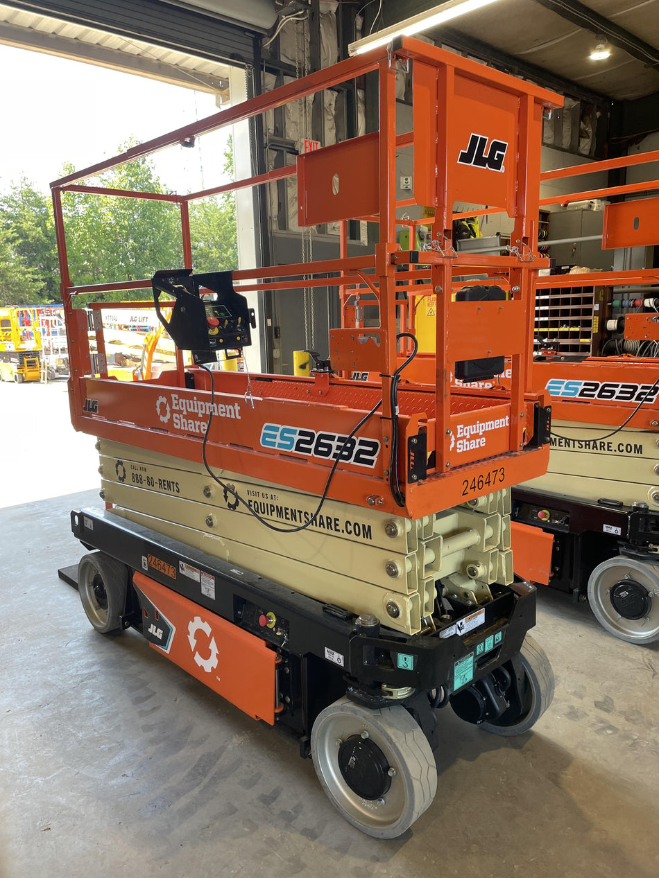 2022 JLG ES2632