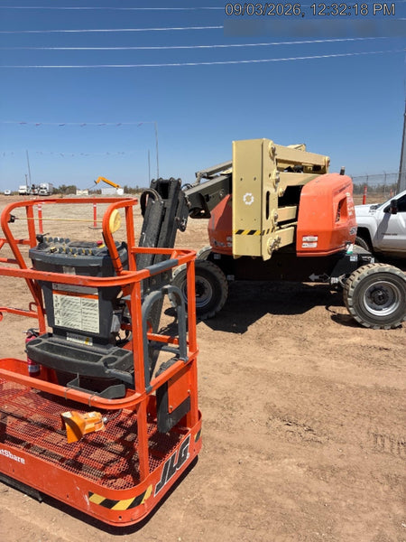 2025 JLG 450AJ