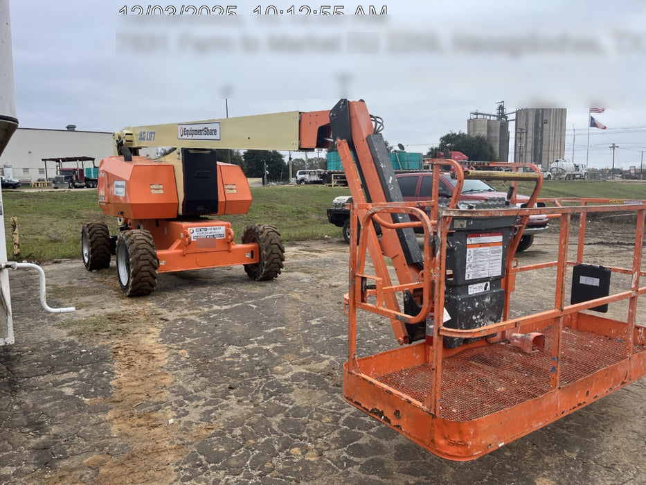 2019 JLG 800AJ