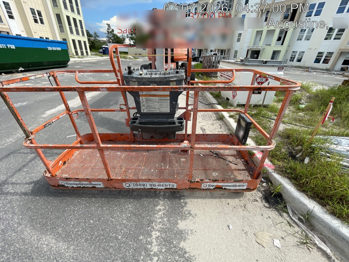 2019 JLG 660SJ