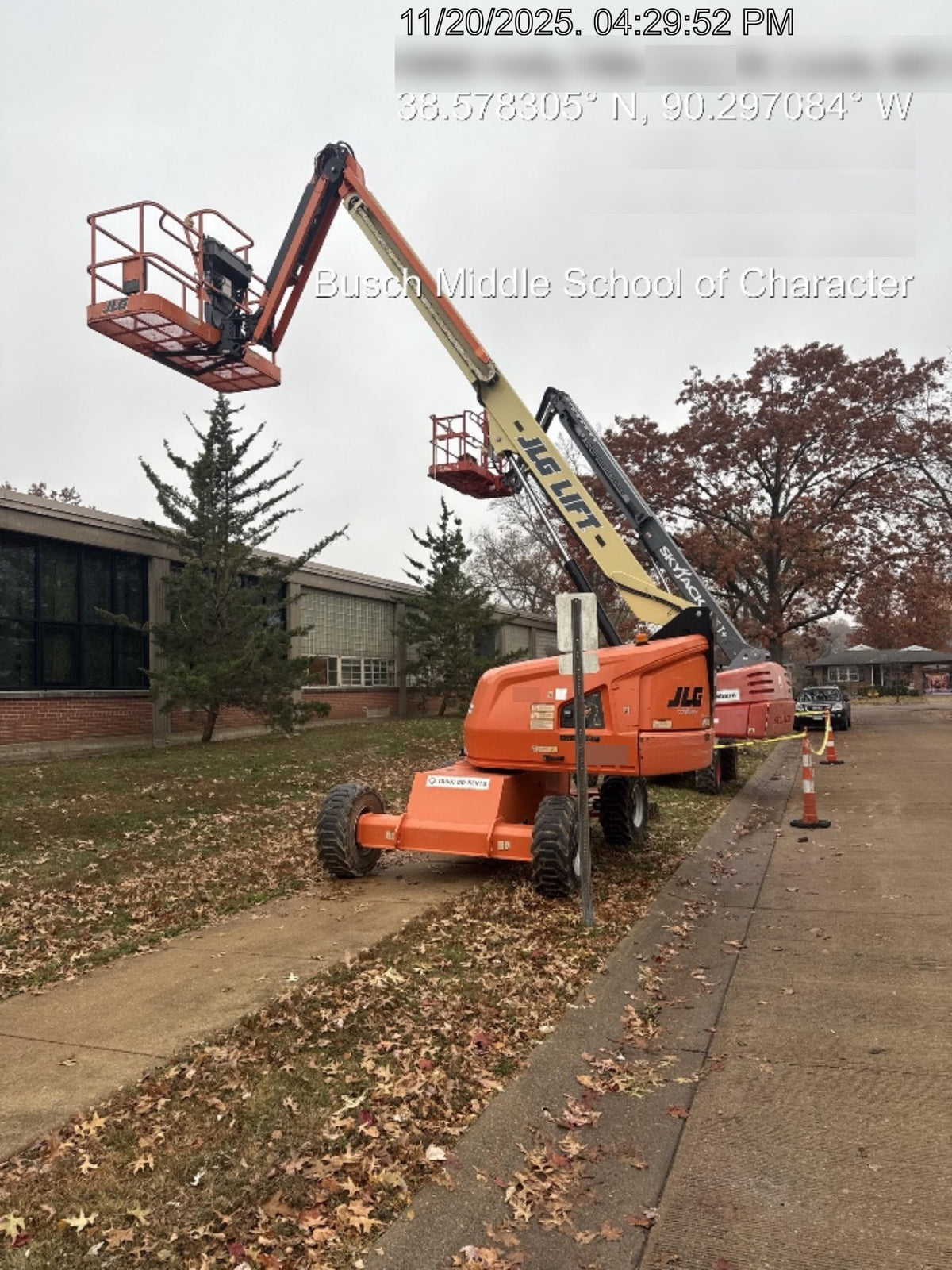 2019 JLG 460SJ