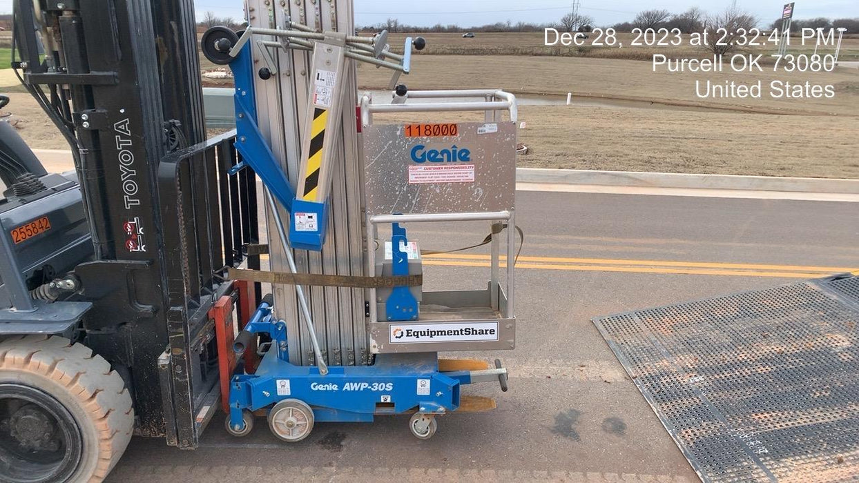 2020 GENIE AWP-30S